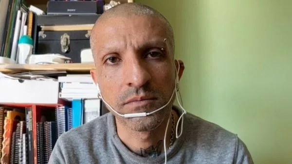 Rodrigo Rojas Vade es hallado amarrado e inconsciente en la Ruta 78