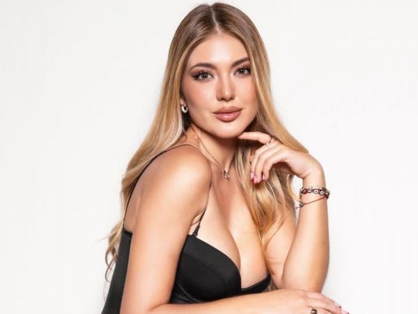 Disley Ramos posando