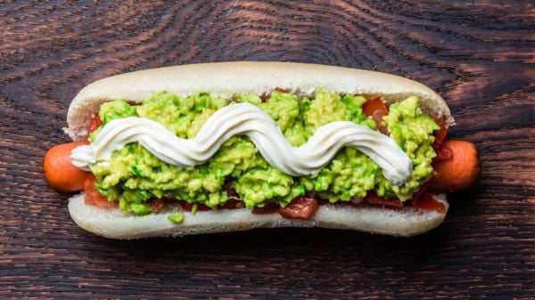 Imagen de un completo italiano