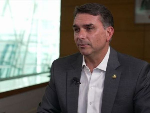 Flavio Bolsonaro: “Quiero dar continuidad al gobierno de mi padre”
