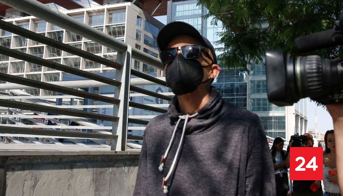 Actualizan el estado de salud de Rodrigo Rojas Vade: se mantiene en la UCI