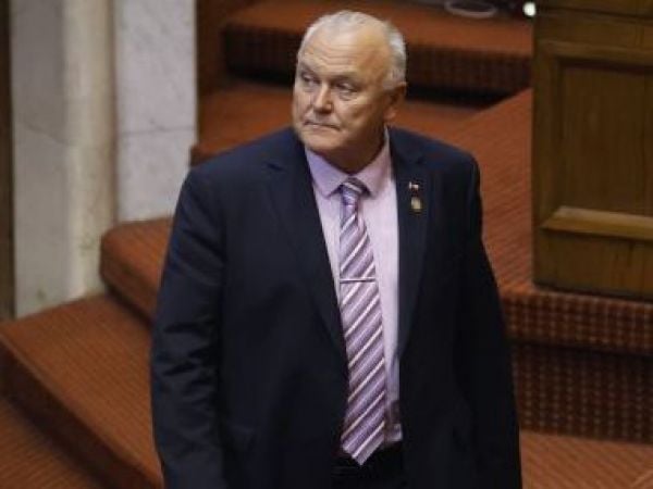 Senador Becker indultos