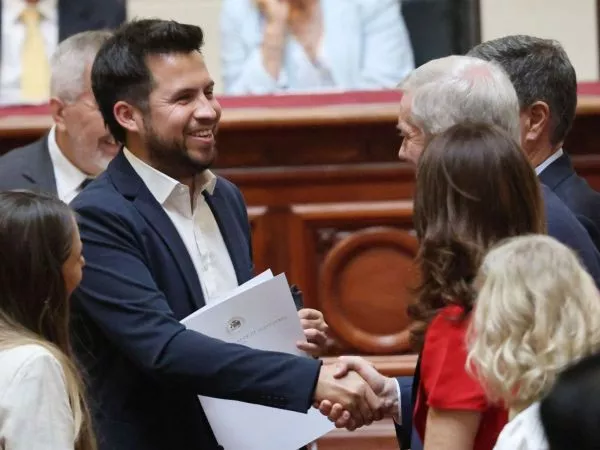 Gustavo Gatica y José Antonio Kast en Congreso Nacional