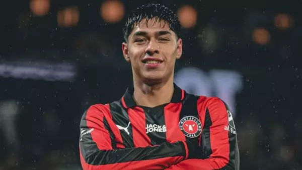 Darío Osorio celebrando el gol del FC Midtjylland