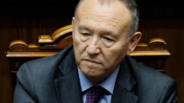 Gobierno niega eliminar feriados irrenunciables