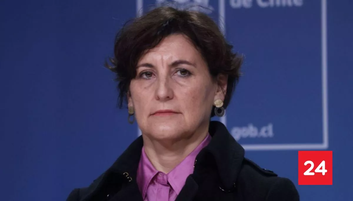 Contraloría ratifica "telefonazo" a Hospital Salvador para apurar cirugía a madre de exministra Aguilera