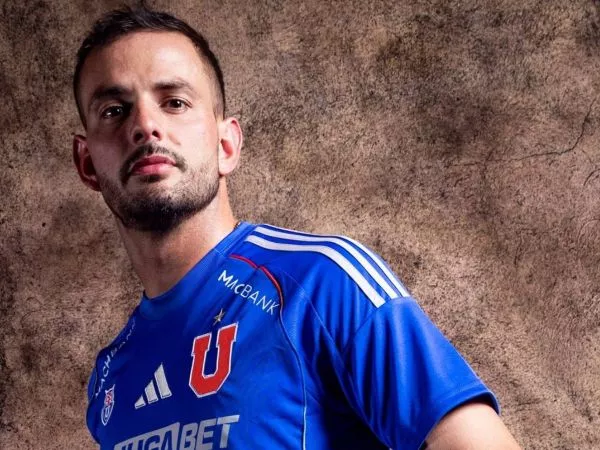 Octavio Rivero en su presentación por la Universidad de Chile