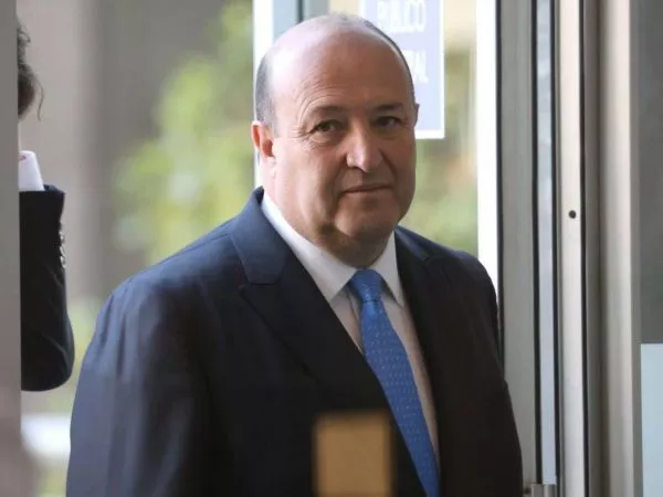 Entregan resolución de formalización de Manuel Guerra.