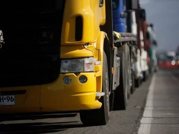 Camioneros piden mantener el Mepco: 