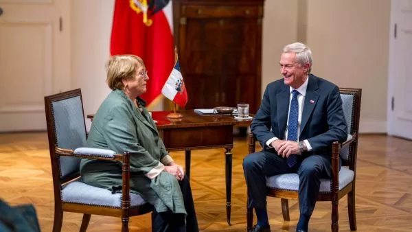 Kast Bachelet La Moneda