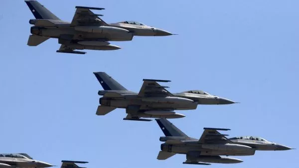 Aviones por aniversario FACH.