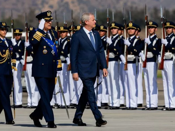 Revive la ceremonia del aniversario 96° de la Fuerza Aérea de Chile
