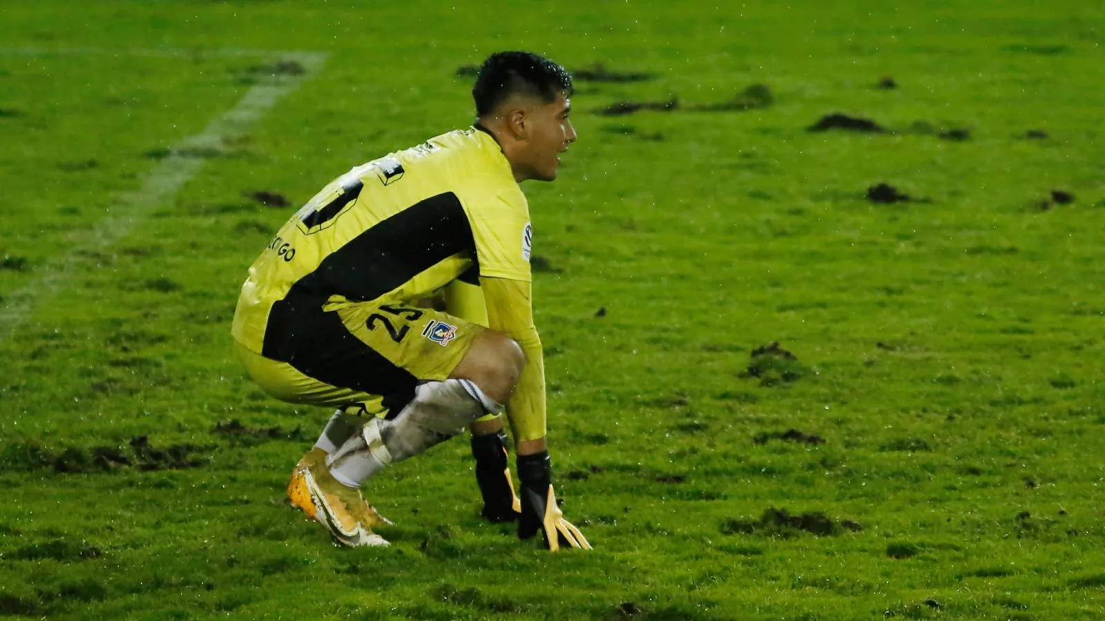 Julio Fierro jugando por Colo Colo