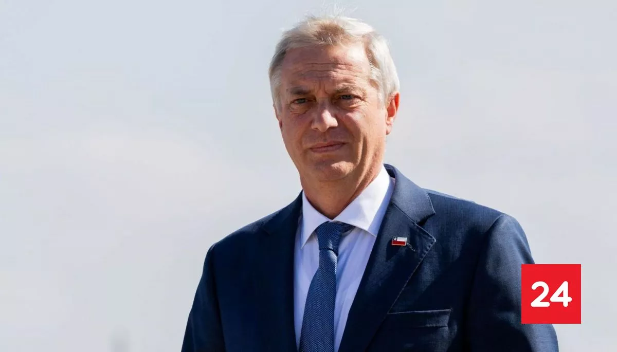 Cadem: aprobación del Presidente Kast baja a 51% y desaprobación asciende a 42%