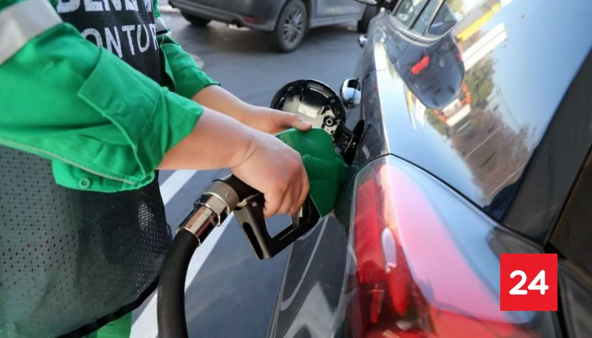 #Nacional

Congelamiento del pasaje de transporte, subvención de $100 mil a taxistas y rebaja de parafina: las medidas ante alza de combustibles

Más detalles ⬇️