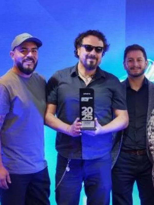 Informe Especial gana Premio Periodismo Para el Futuro 2025