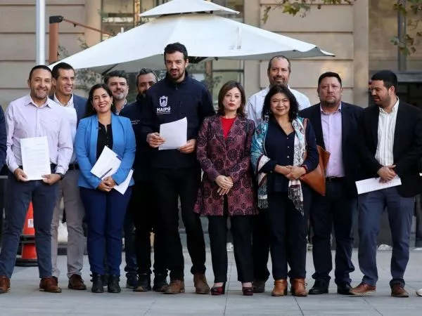 Alcaldes entregaron carta al Gobierno