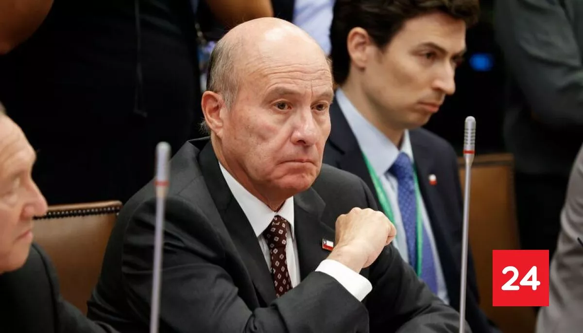 "Jamás usaría esa palabra": Quiroz se aleja de publicación del Gobierno sobre "Estado en quiebra"