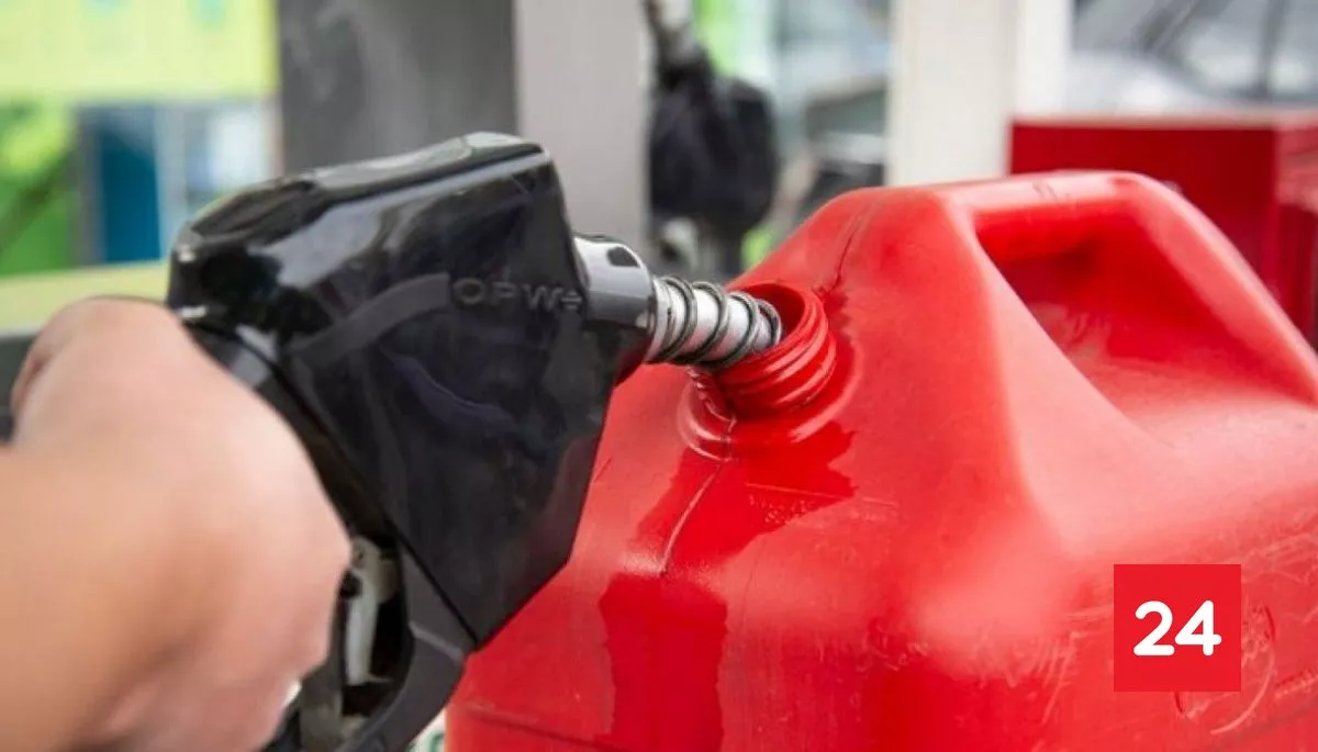 #Nacional 

Ministro Quiroz confirma cuándo comienza el congelamiento del precio de la parafina 

Más detalles ⬇