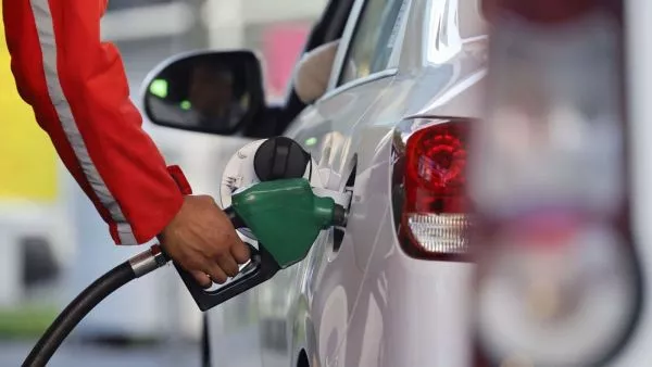 Asociación de clientes eléctricos por alzas.