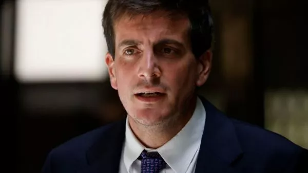 Diego Schalper respalda decisiones del Gobierno sobre bencinas