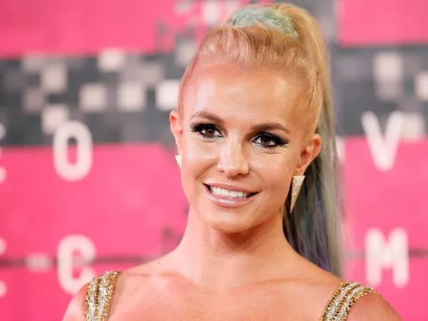 Britney Spears en los MTV Video Music Awards de 2015