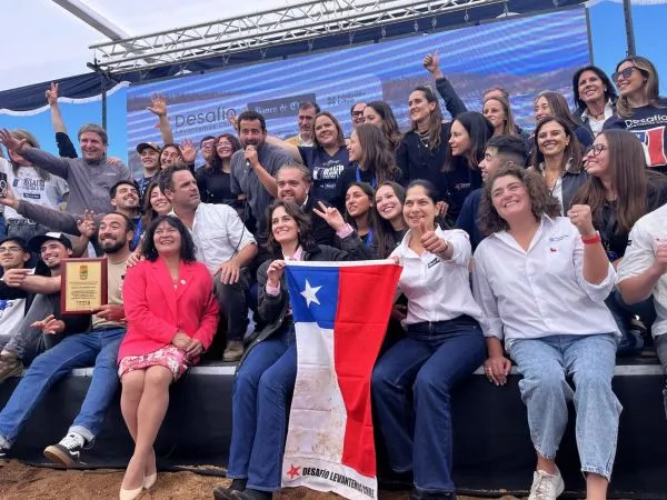 Desafío Levantemos Chile, Banco de Chile y la comunidad de Punta de Parra inauguran escuela modular que permitirá a sus niños iniciar su año escolar