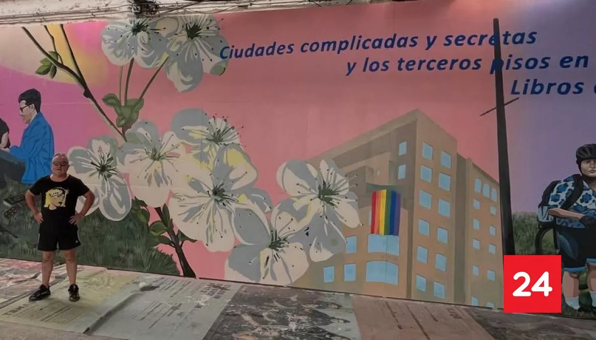 Metro inaugura mural en construcción de Línea 7: "Hacen más amable este periodo"