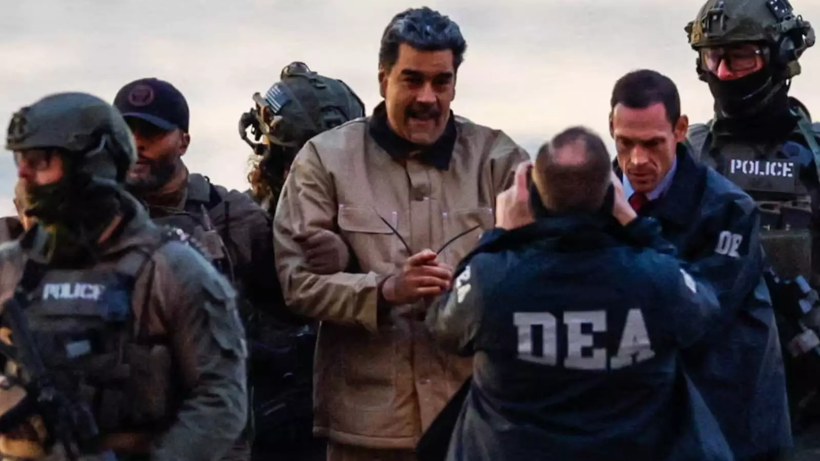 Nicolás Maduro siendo detenido en Nueva York