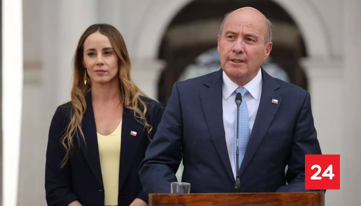 #Política

Cadem: Mara Sedini y Jorge Quiroz son los ministros peores evaluados del Gobierno

Más detalles⬇️