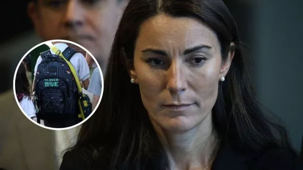 Ministra de Educación anuncia proyecto que permita revisión de mochilas en colegios.