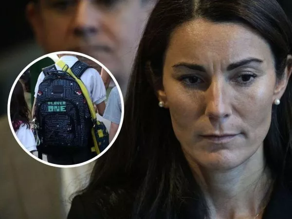 Ministra de Educación anuncia proyecto que permita revisión de mochilas en colegios.