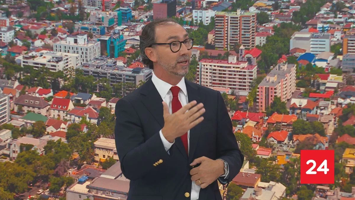 Exministro de Educación asegura que sí se pueden revisar las mochilas a los alumnos en los colegios