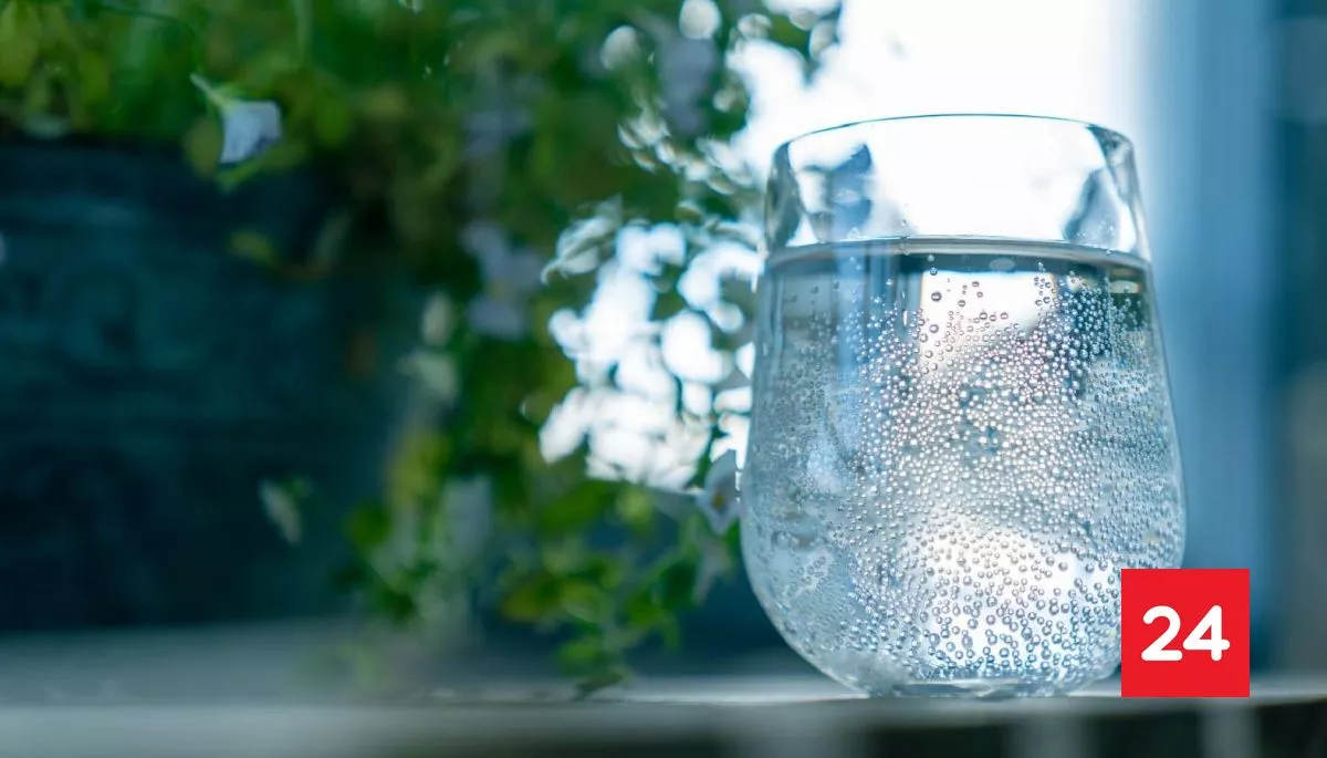 ¿El agua con gas daña los dientes? Esto dicen los expertos