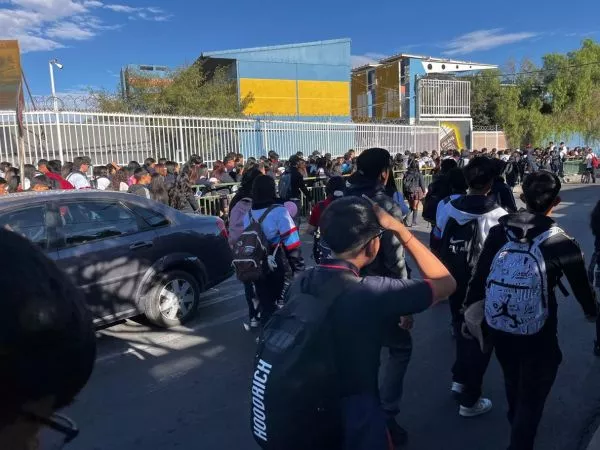 Estudiantes de Calama protestan y exigen justicia tras crimen