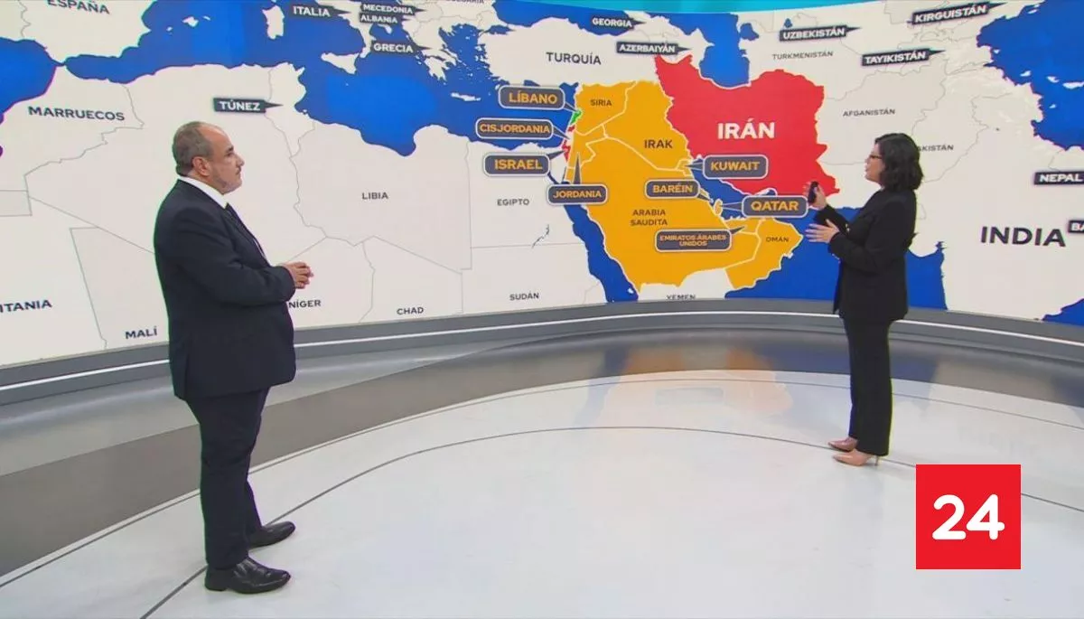 #FronteraGlobal 

En una nueva edición de Frontera Global, nuestra conductora @andreaaguilarc conversó con Pablo Franco Severino, profesor en gestión de conflicto, sobre la incertidumbre en el mundo por diálogos entre EE.UU. e Irán

Más detalles⬇️