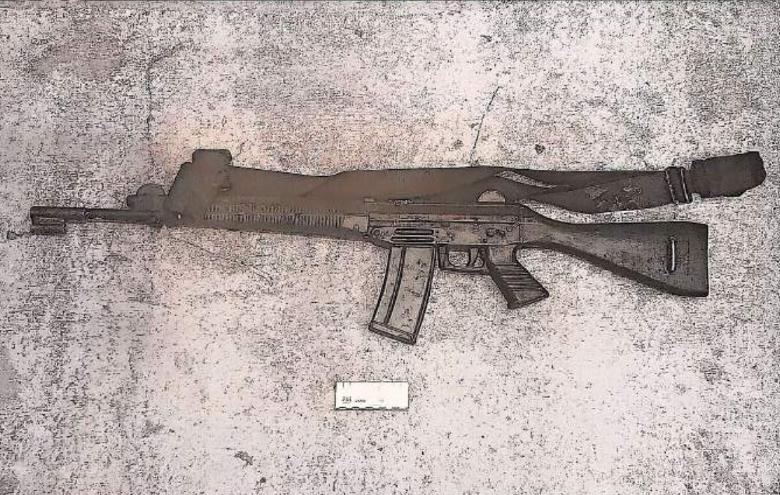 La prueba de 50 metros se tomó con esta réplica de un fusil FAMAE SG 540-1.