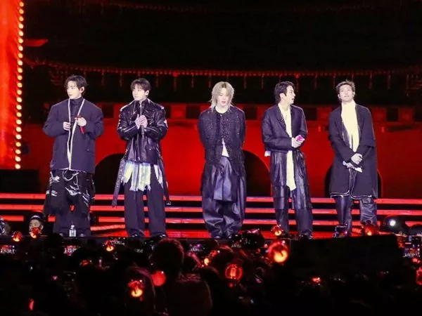 BTS dando un concierto en Corea