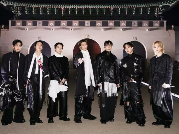 BTS posando para su gira