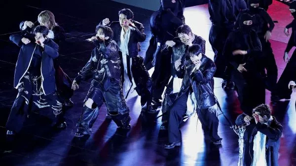 BTS en su concierto de regreso en Corea.