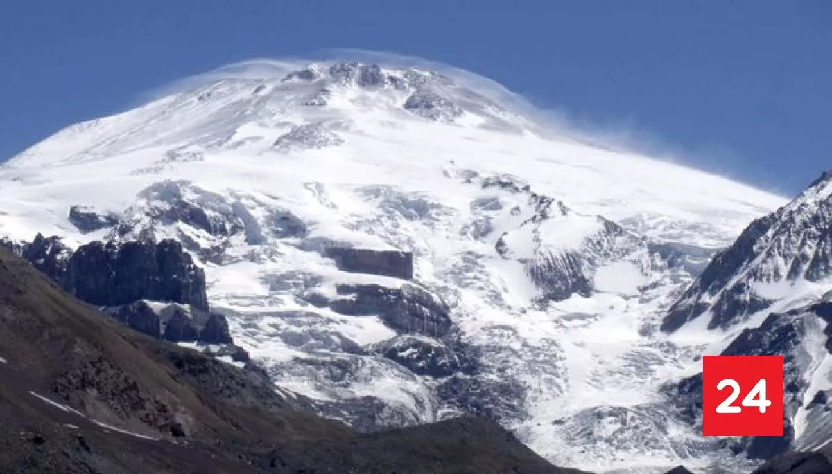 Sernageomin confirma actividad sísmica en volcán San José por fracturamiento de roca y fluidos