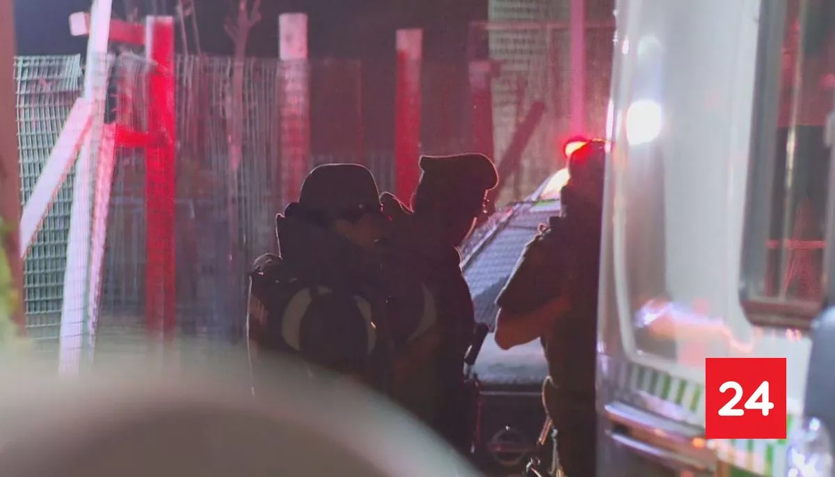 Adulta mayor fue encontrada sin vida al interior de su domicilio en Quinta Normal: se investiga homicidio