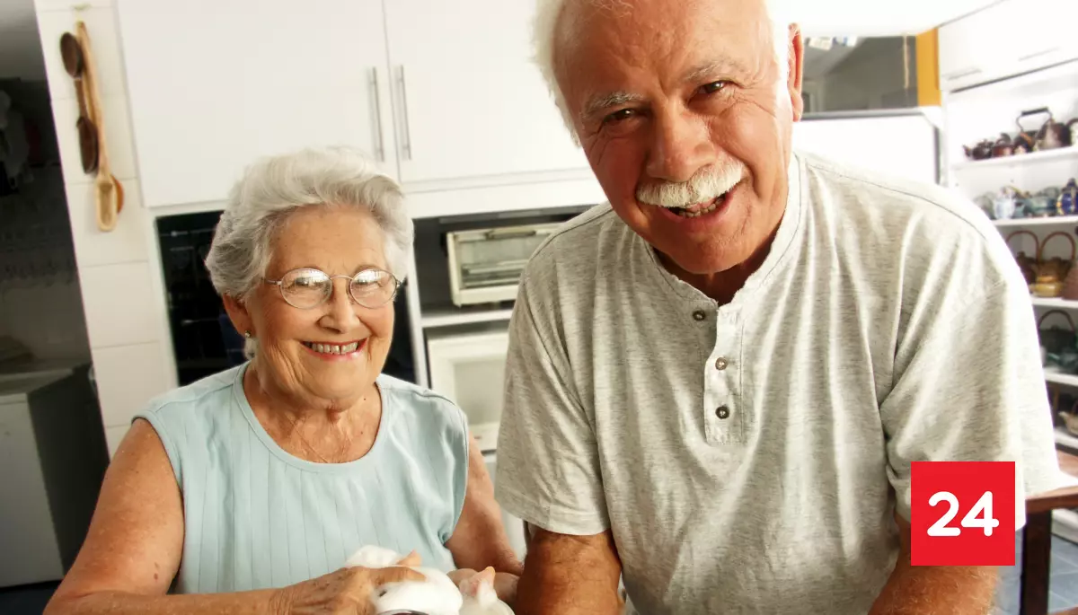 Revisa si puedes dejar de pagar contribuciones: beneficio para adultos mayores permite rebaja de hasta 100%