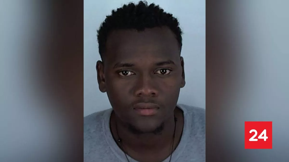 "Alto peligro": publican ficha descriptiva de sospechoso en crimen a adulta mayor en Quinta Normal