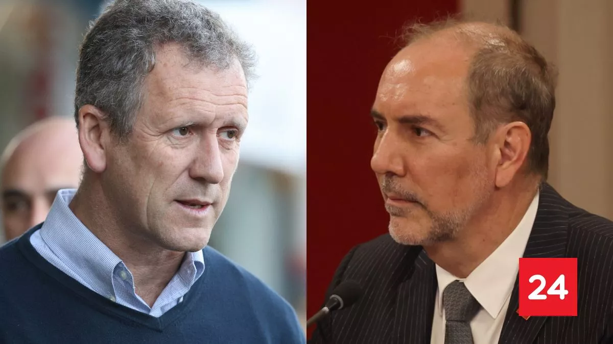 "Las imprecisiones del ministro": Juan Carlos Muñoz emplaza a De Grange por "Ley Uber"