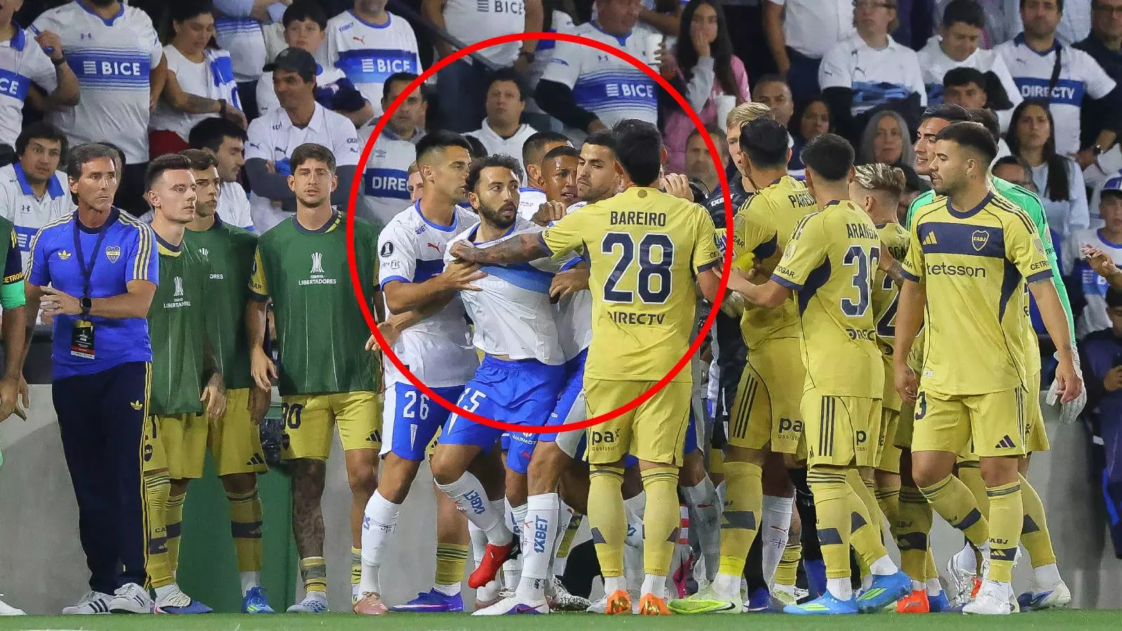 Polémico momento en el partido de la Universidad Católica y Boca Juniors