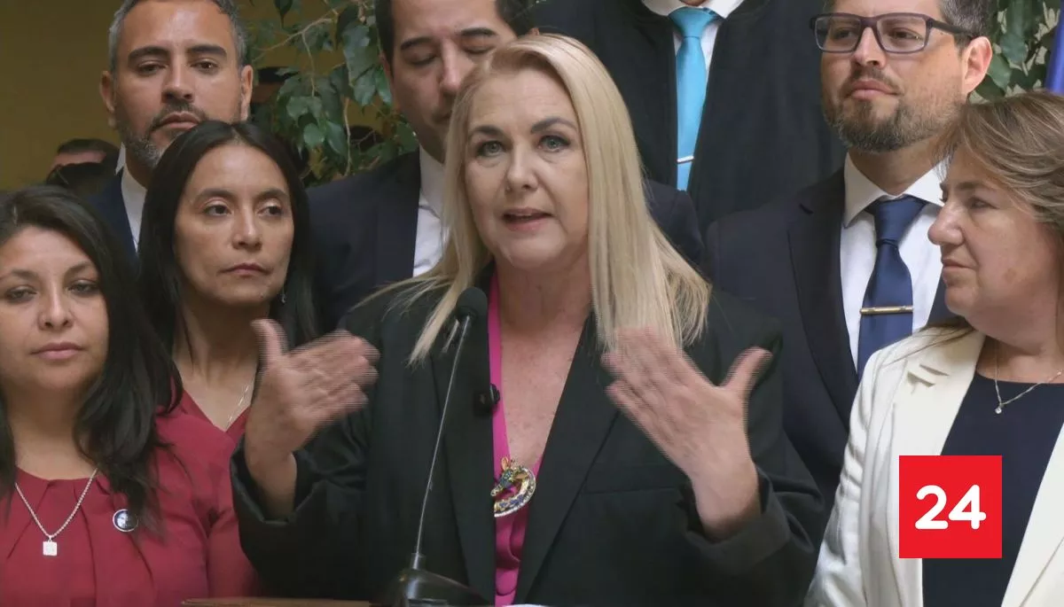 #Política 

PDG busca retiro de ahorros previsionales para migrantes que quieran dejar Chile 

Más detalles ⬇