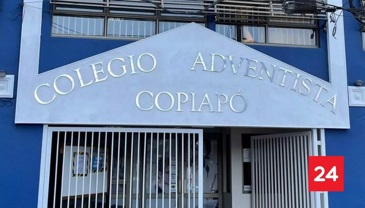 #Regiones 

Alumno reconoce que inventó amenaza de tiroteo para suspender clases en Copiapó 

Más detalles ⬇