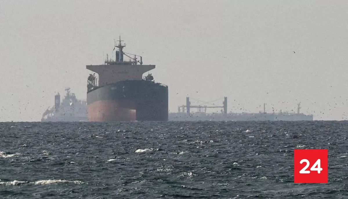 Irán anuncia dos semanas de "paso seguro" por el estrecho de Ormuz aunque coordinado con sus Fuerzas Armadas