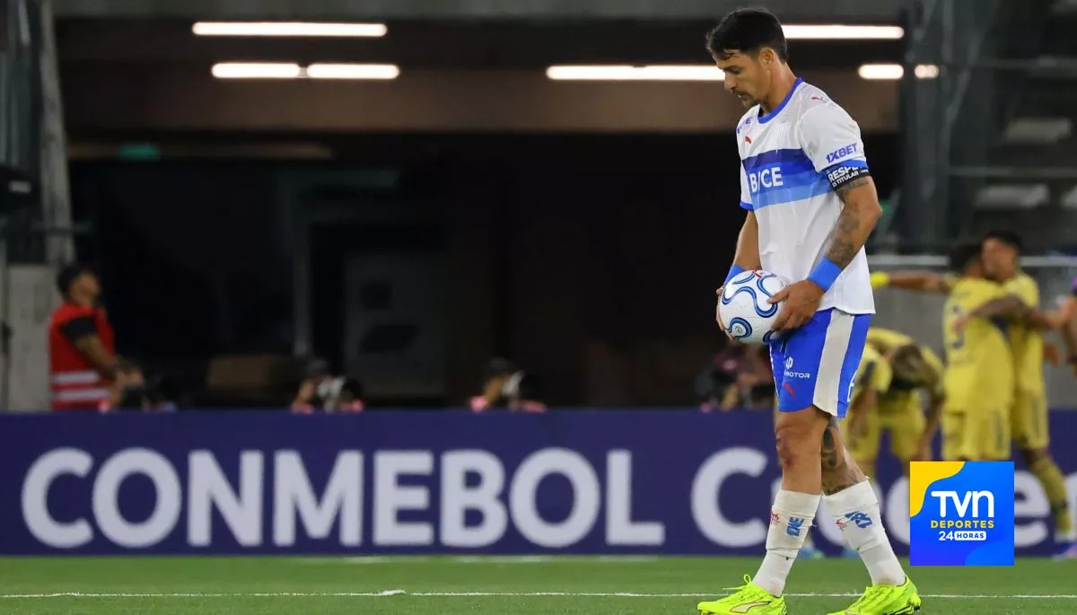 Prensa argentina cuestionó el nivel de la UC: "Se comió entre dos panes al goleador Zampedri"